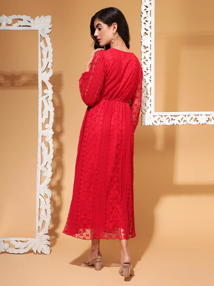 ELEGANT SCARLET DRESS